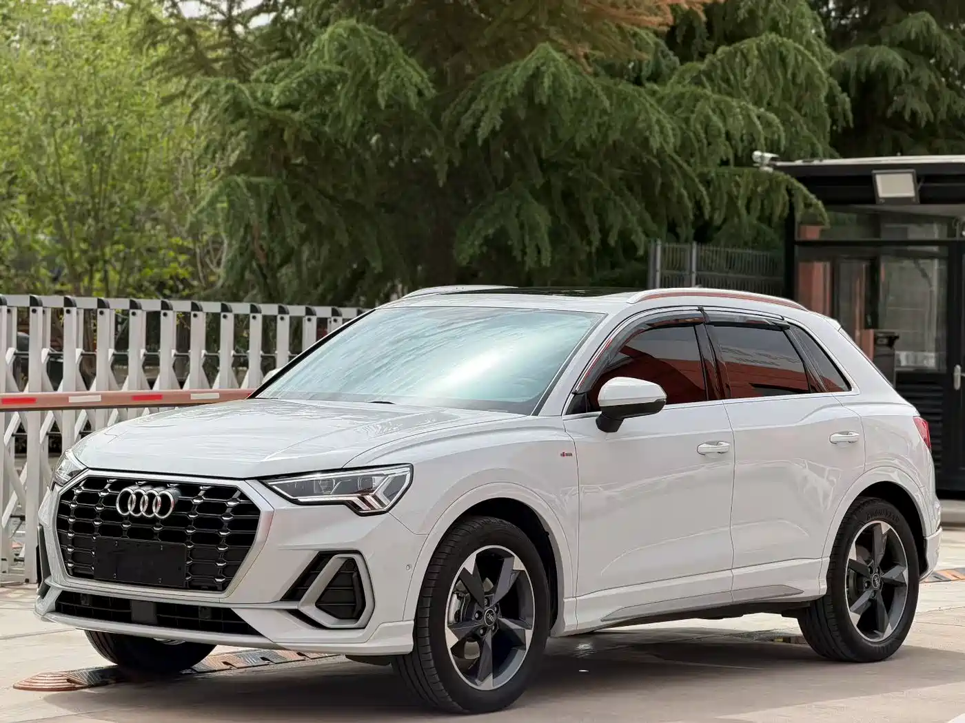 Audi Q3 2023 35 TFSI Fashion Dynamic Model (1.5T)