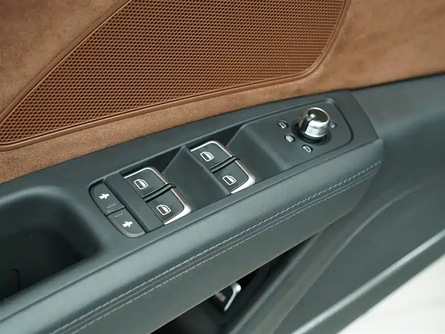 Audi A8 2014 A8L 45 TFSI quattro Luxury фото 11