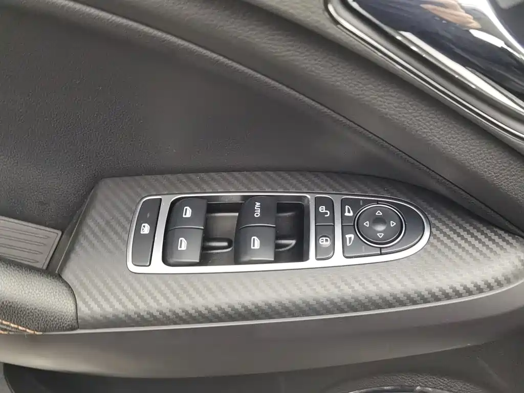 BYD Yuan 2017 2017 1.5L Auto Cool Connect