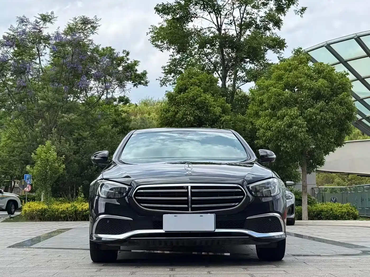 Mercedes-Benz E-Class 2021 E 300 L Fashion фото 2