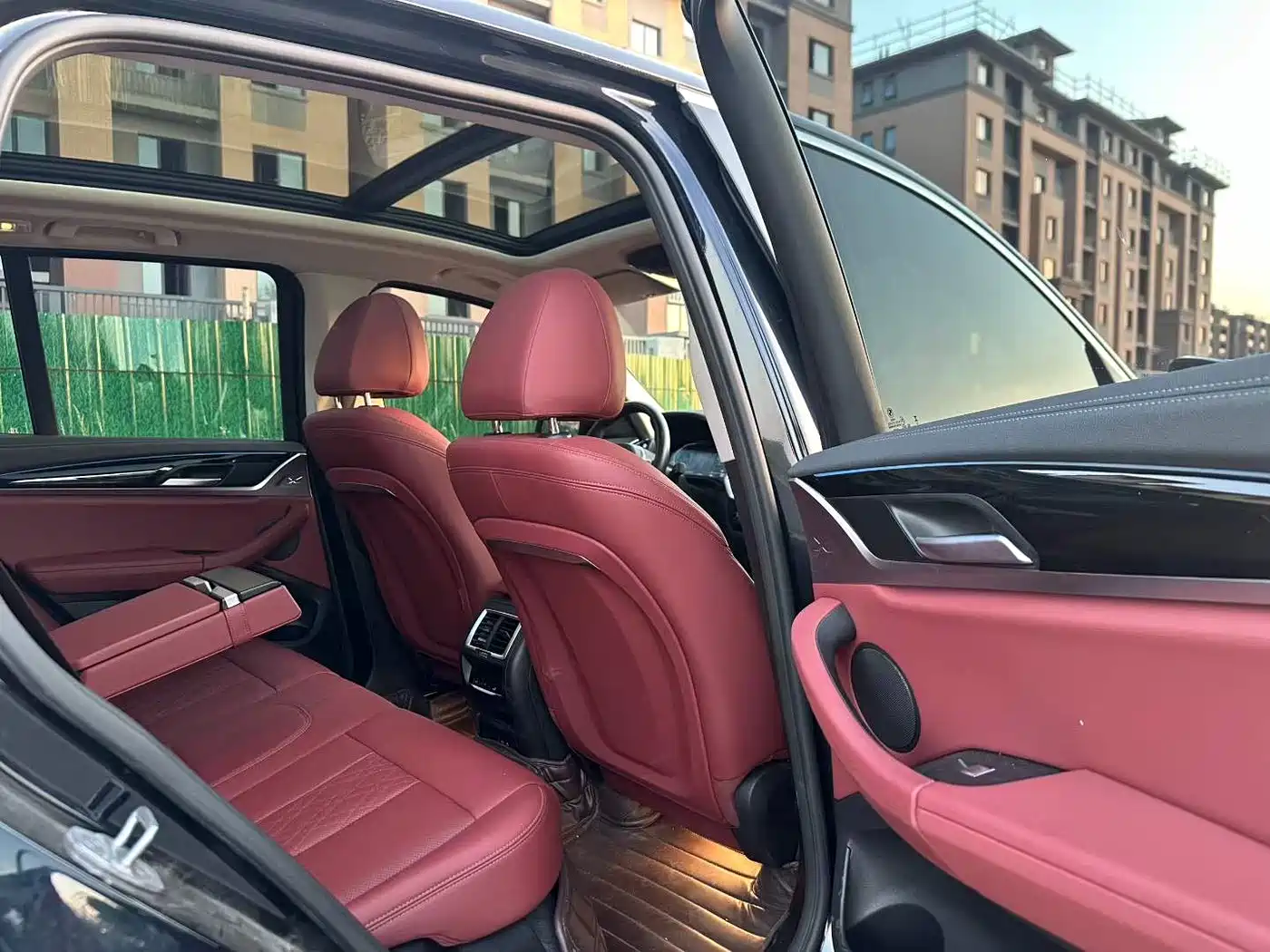 BMW iX3 2023 Leading Type фото 6