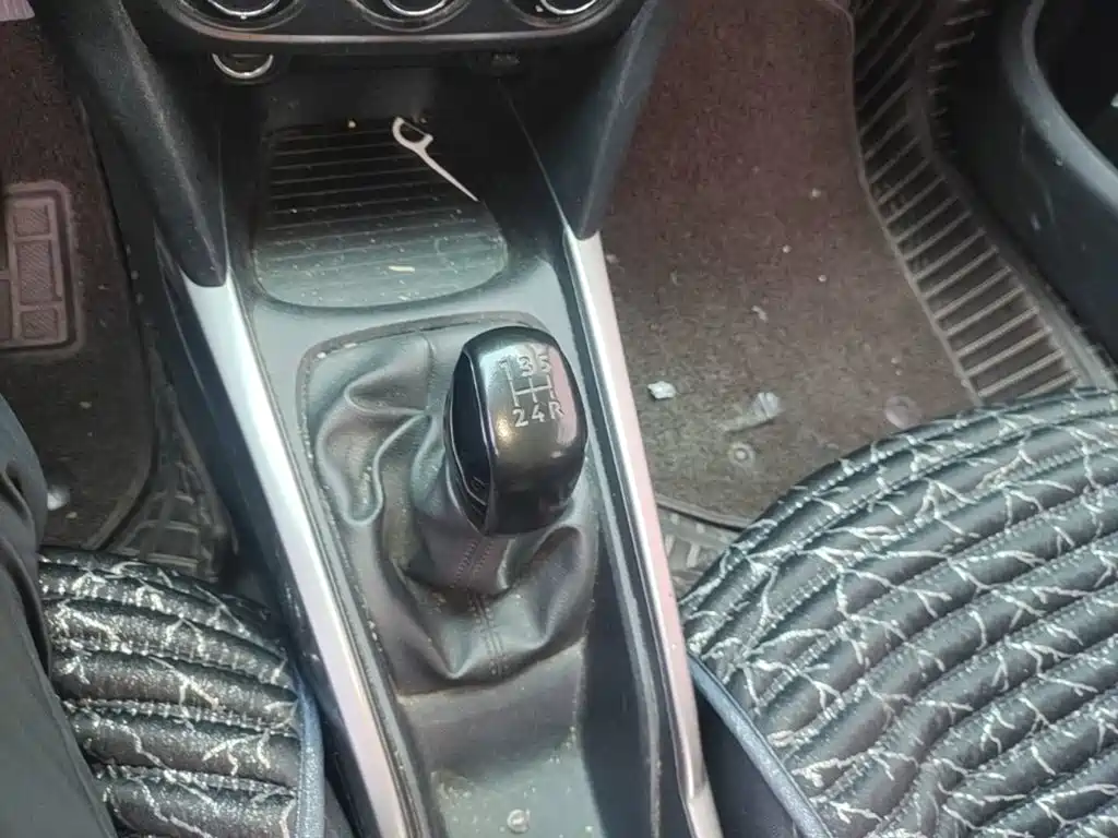 Peugeot 301 2019 2018 1.6L Manual Comfort Edition