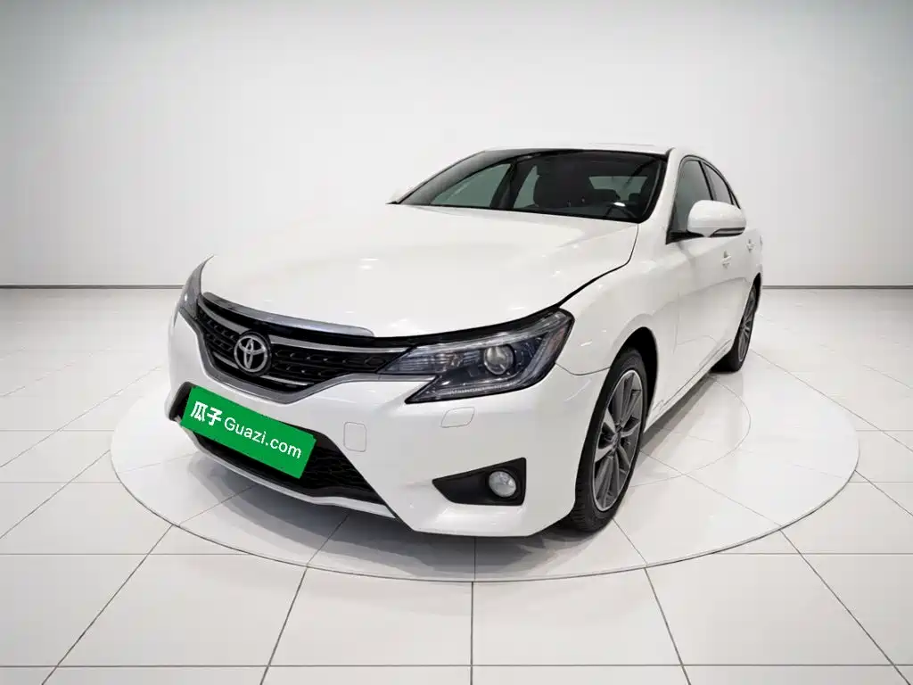 2017 Toyota Reiz