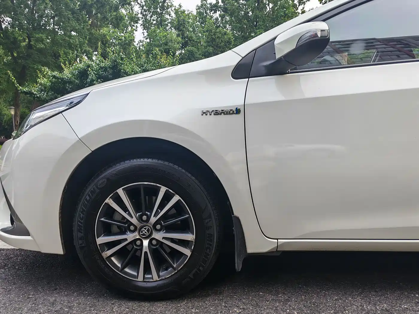 Toyota Levin 2016 Hybrid 1.8H GS E-CVT Elite Sunroof фото 18
