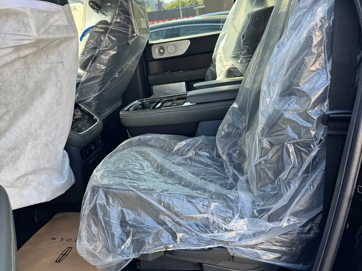 Lincoln Navigator 2026 2024 3.5T Long Wheelbase Presidential Edition