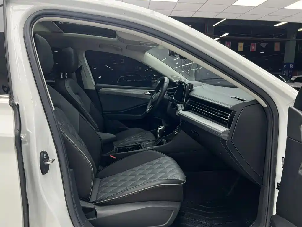 Volkswagen Sagitar, миниатюра 16