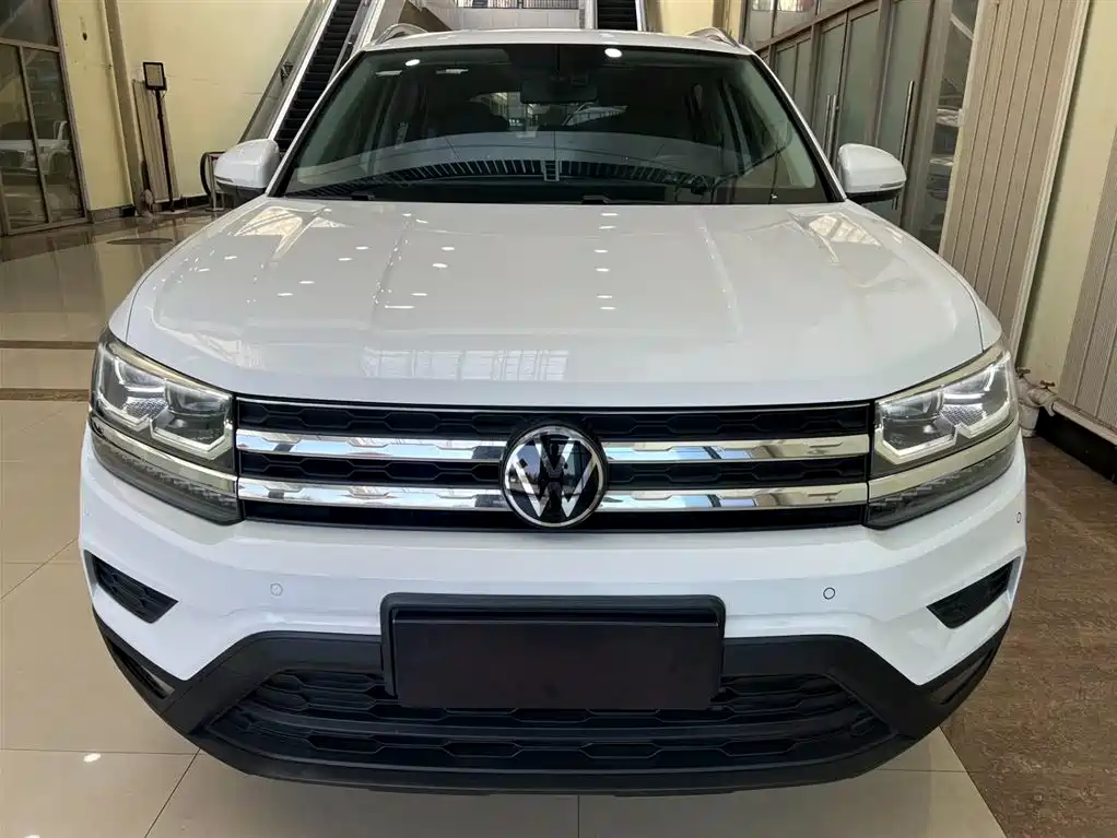 Volkswagen Tharu 2022 280TSI FWD Luxury Edition фото 2