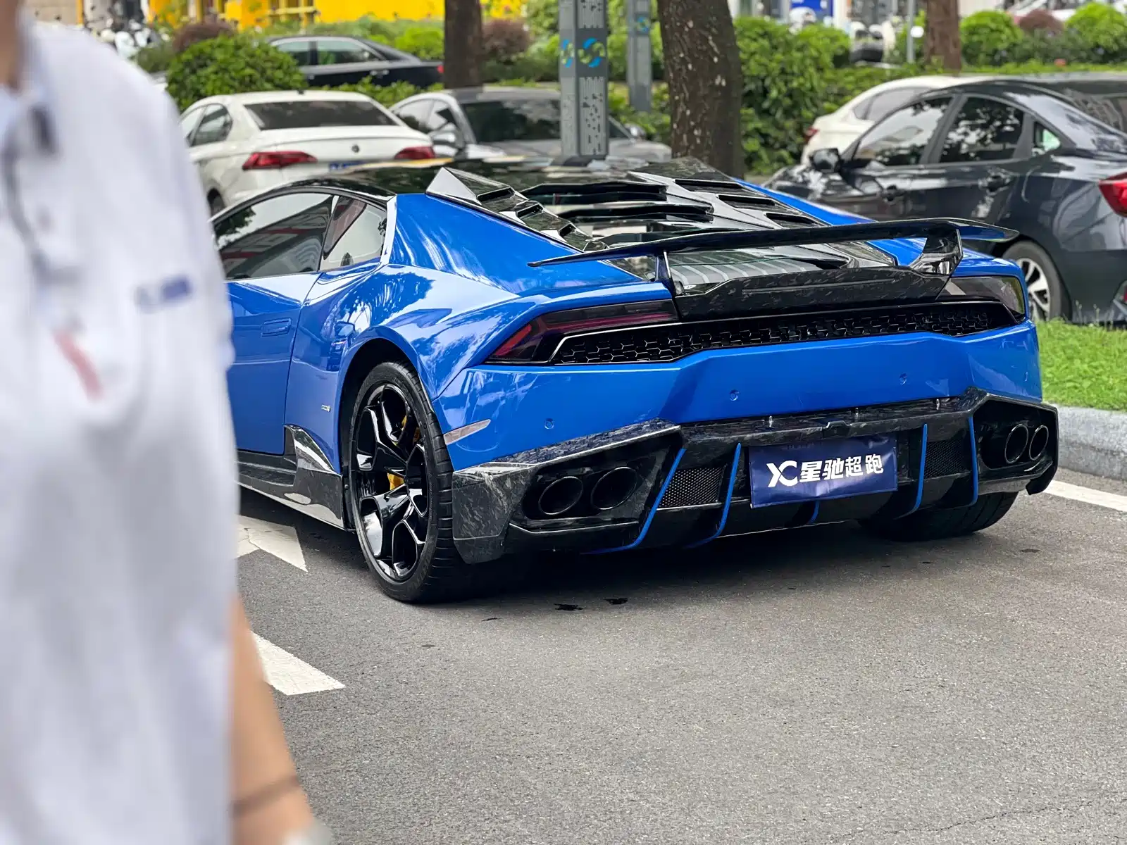 Фото 8 - Lamborghini Huracán