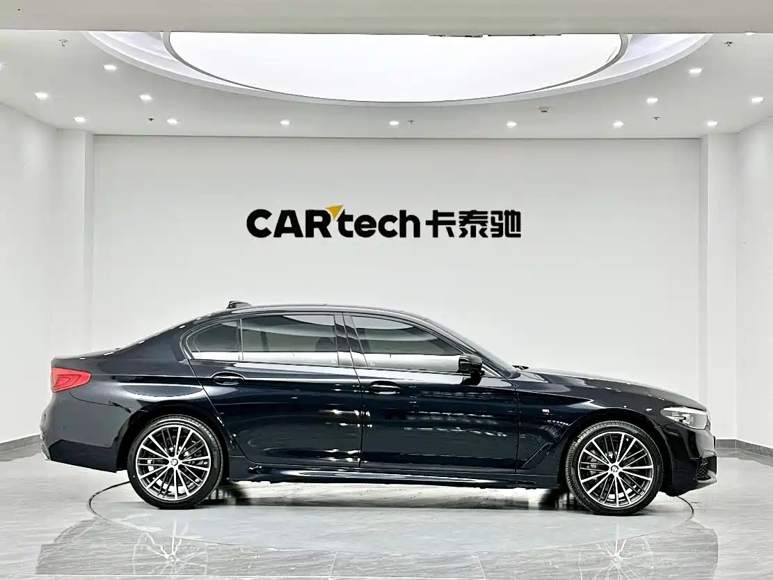 BMW 5 Series 2019 Facelift 530Li Leading M Sport Package фото 2