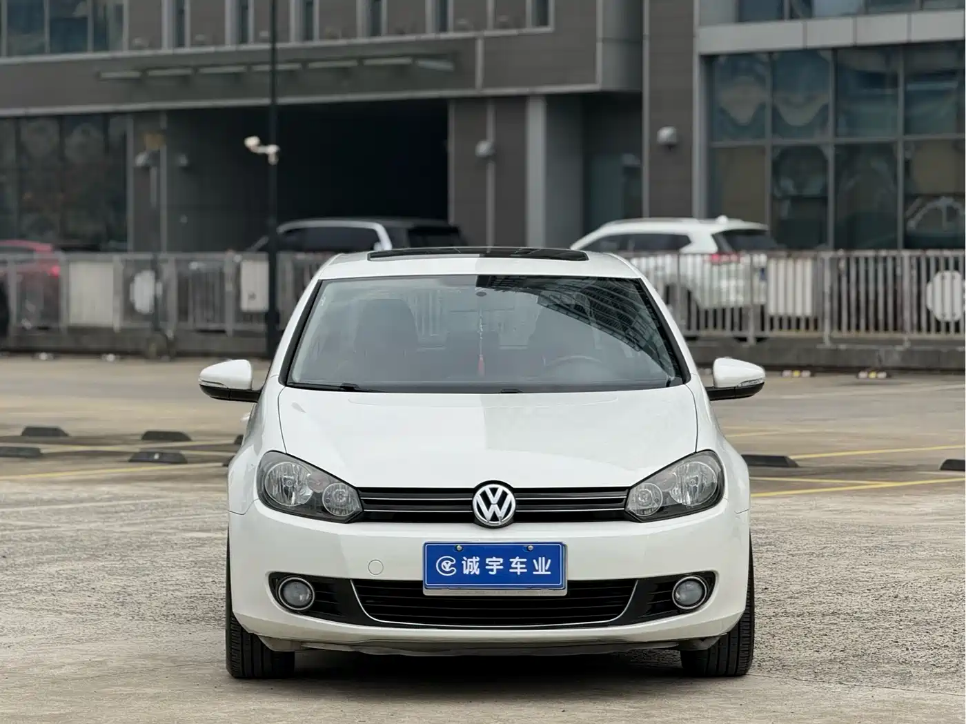 Volkswagen Golf 2012 1.4TSI Automatic Luxury фото 2
