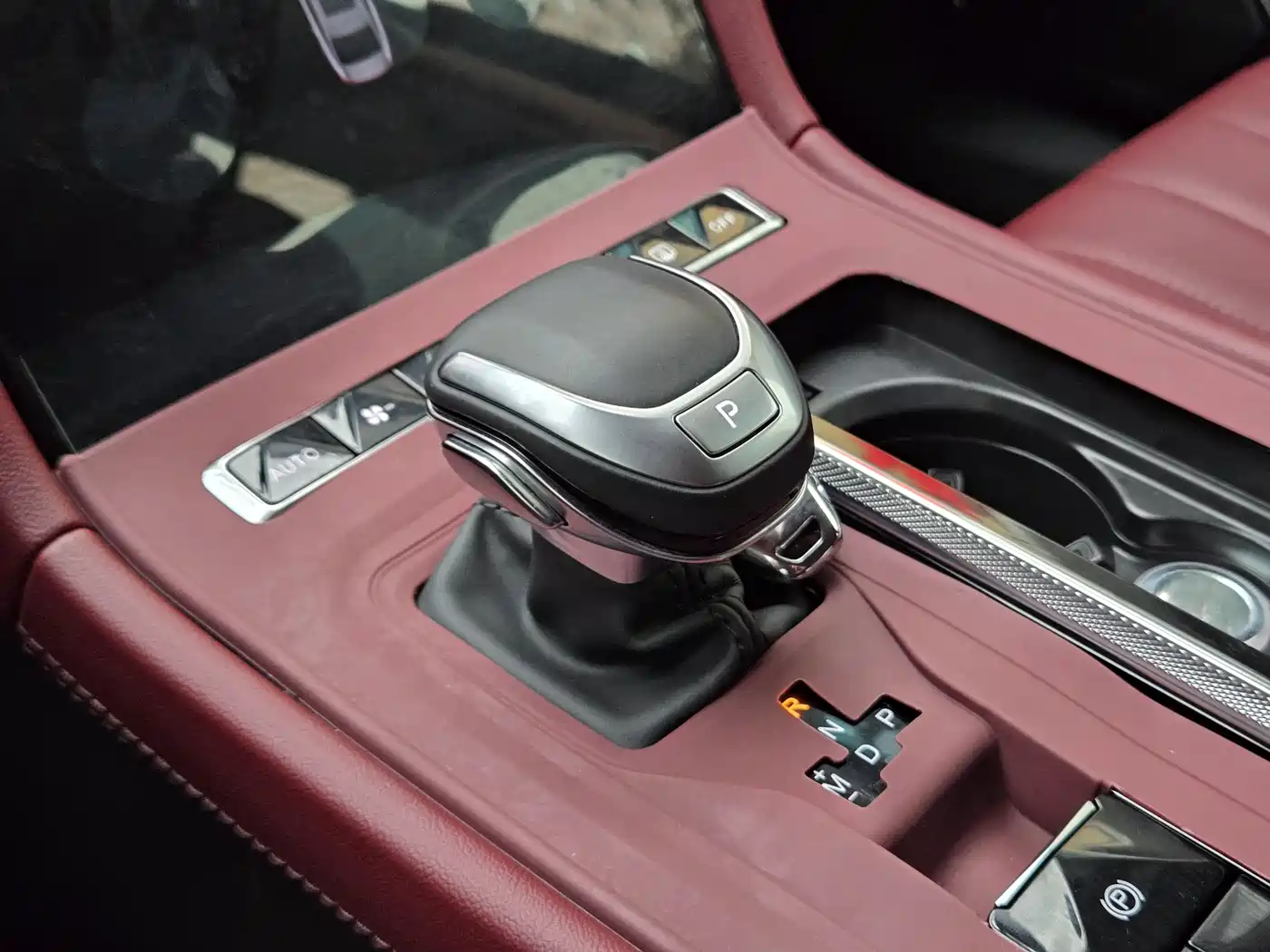 Hongqi H5 2023 1.5T DCT Smart Connect Flag Rhythm фото 29