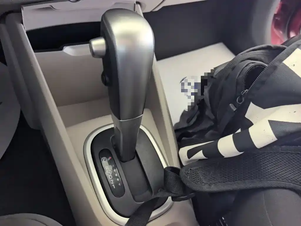 Venucia R50 2016 2016 Model 1.6L Automatic Elite Edition
