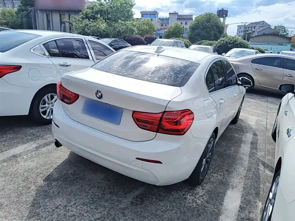 BMW 1 Series 2019 118i Fashion Edition фото 7