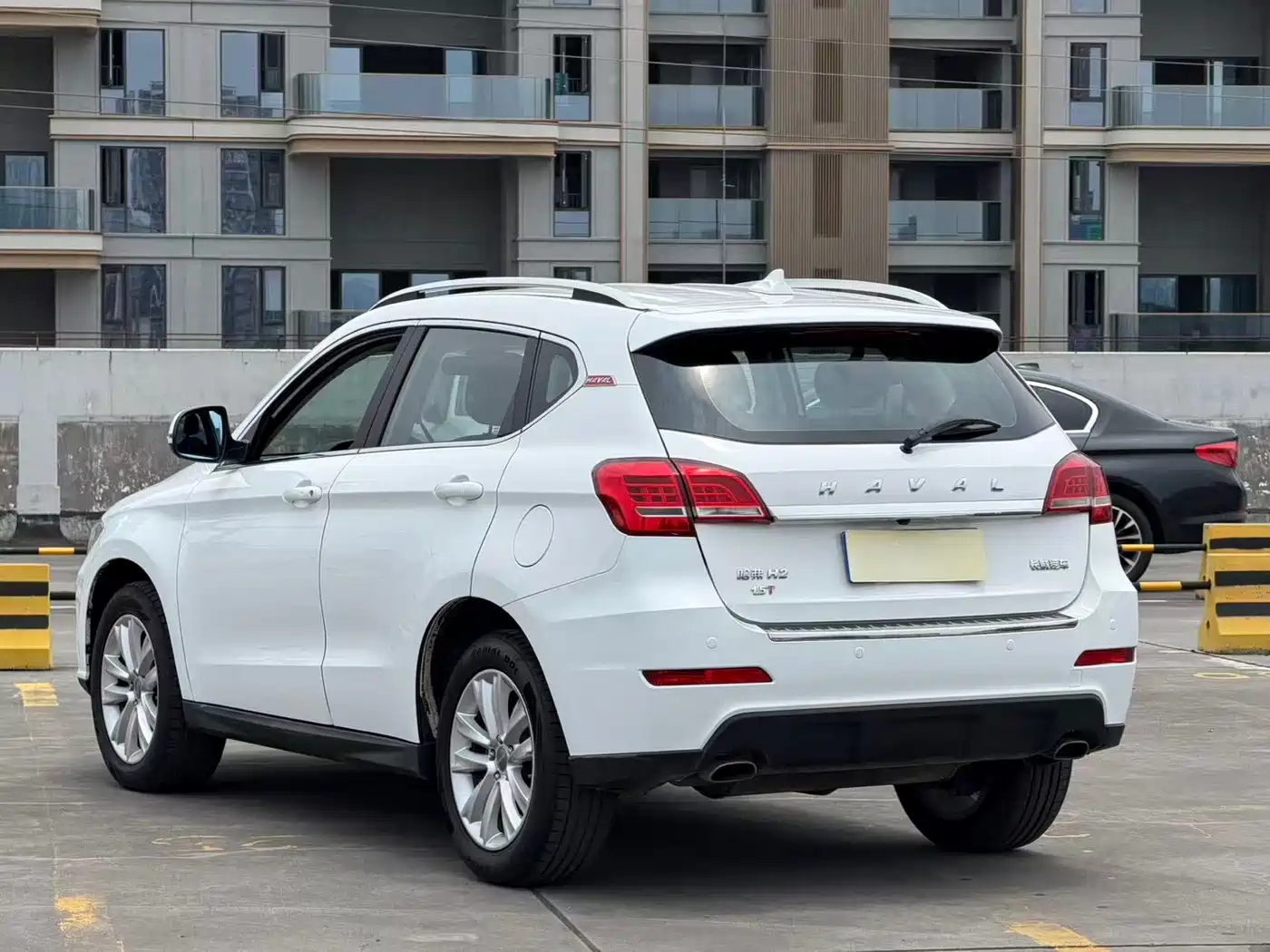 Haval H2 2015 2015 1.5T Automatic 2WD Elite Edition