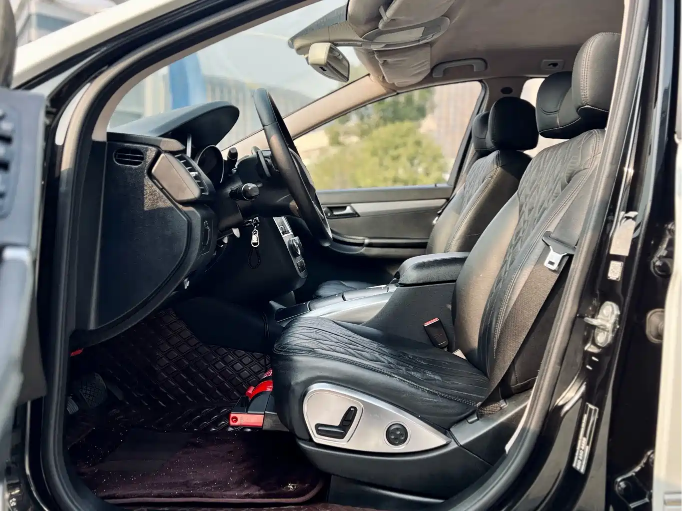 Mercedes-Benz R-Class 2011 R 300 L Business Class фото 6
