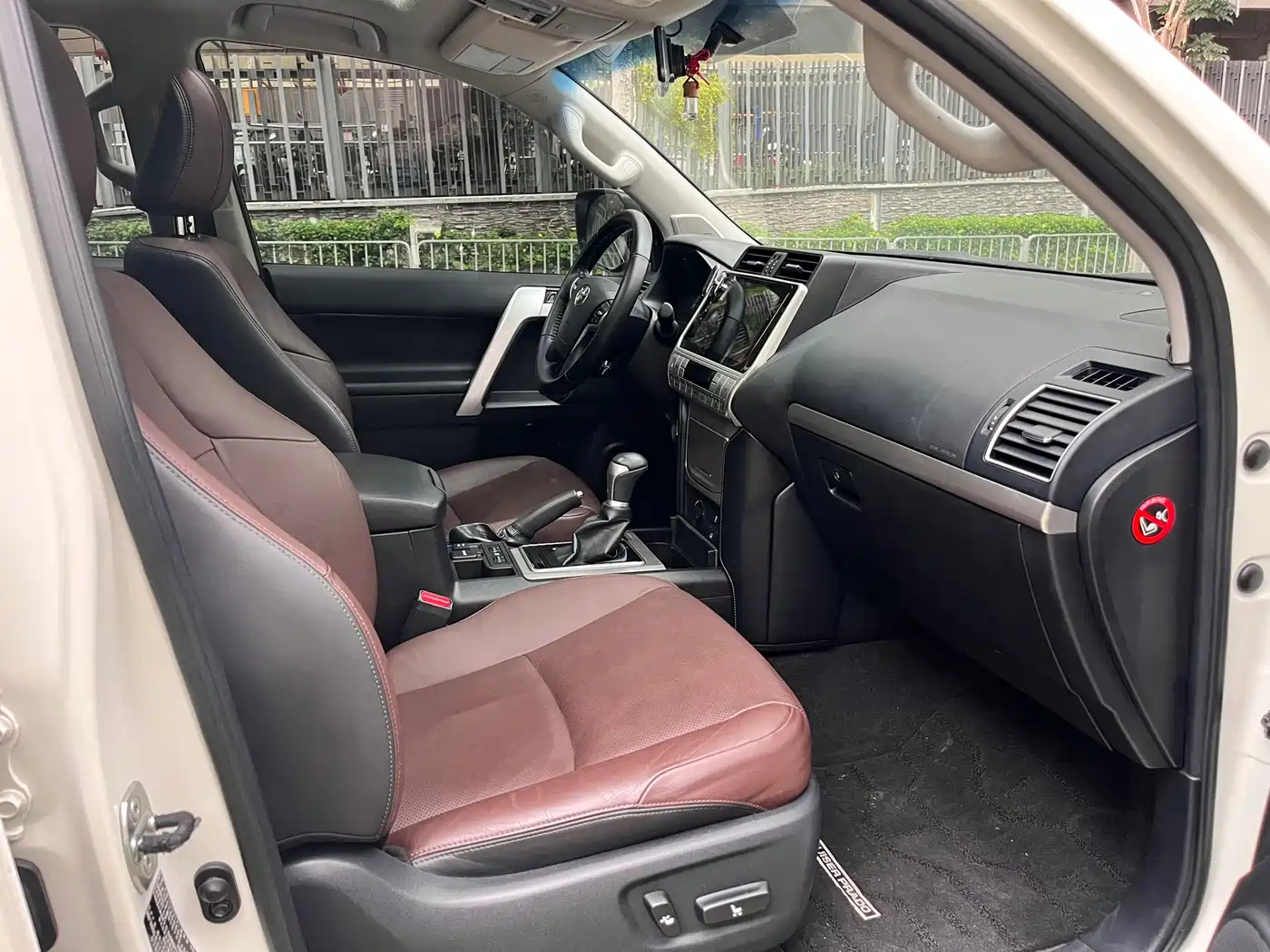 Toyota Prado 2018 3.5L Automatic TX-L NAVI Rear-mounted Spare Tire фото 10