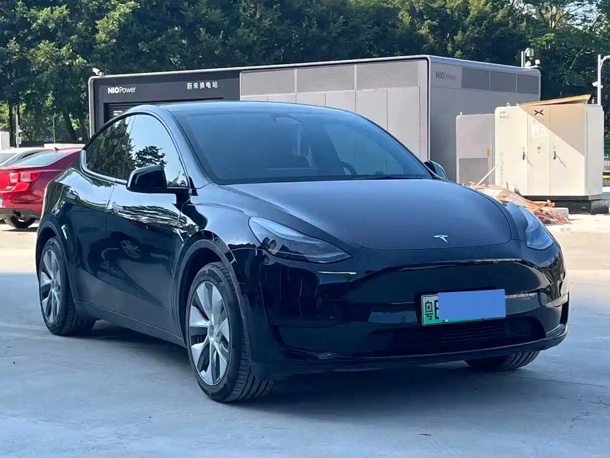 Фото 3 - Tesla Model Y