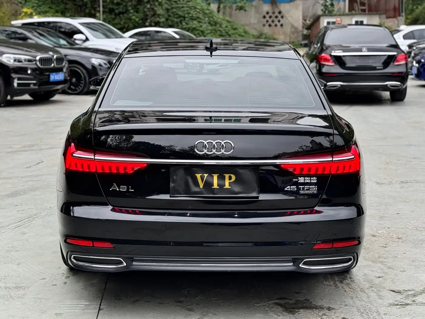 Фото 10 - Audi A6L