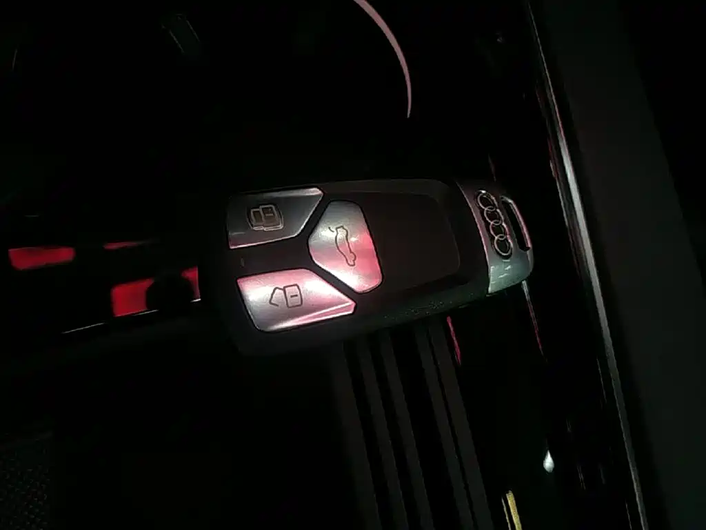 Audi A4L 2024 40 TFSI Luxury Dynamic фото 17