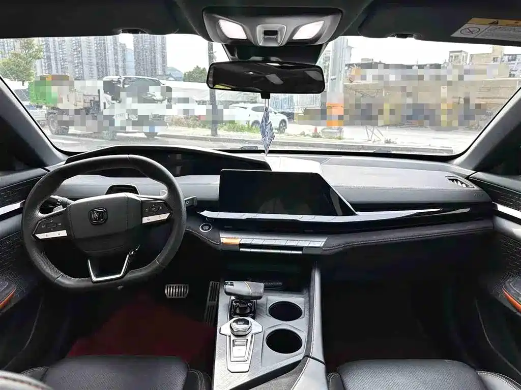 CHANGAN UNI-V