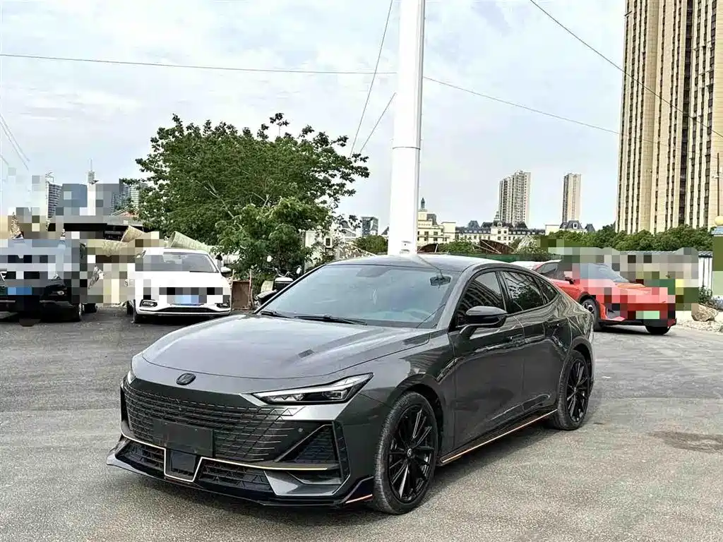 CHANGAN UNI-V