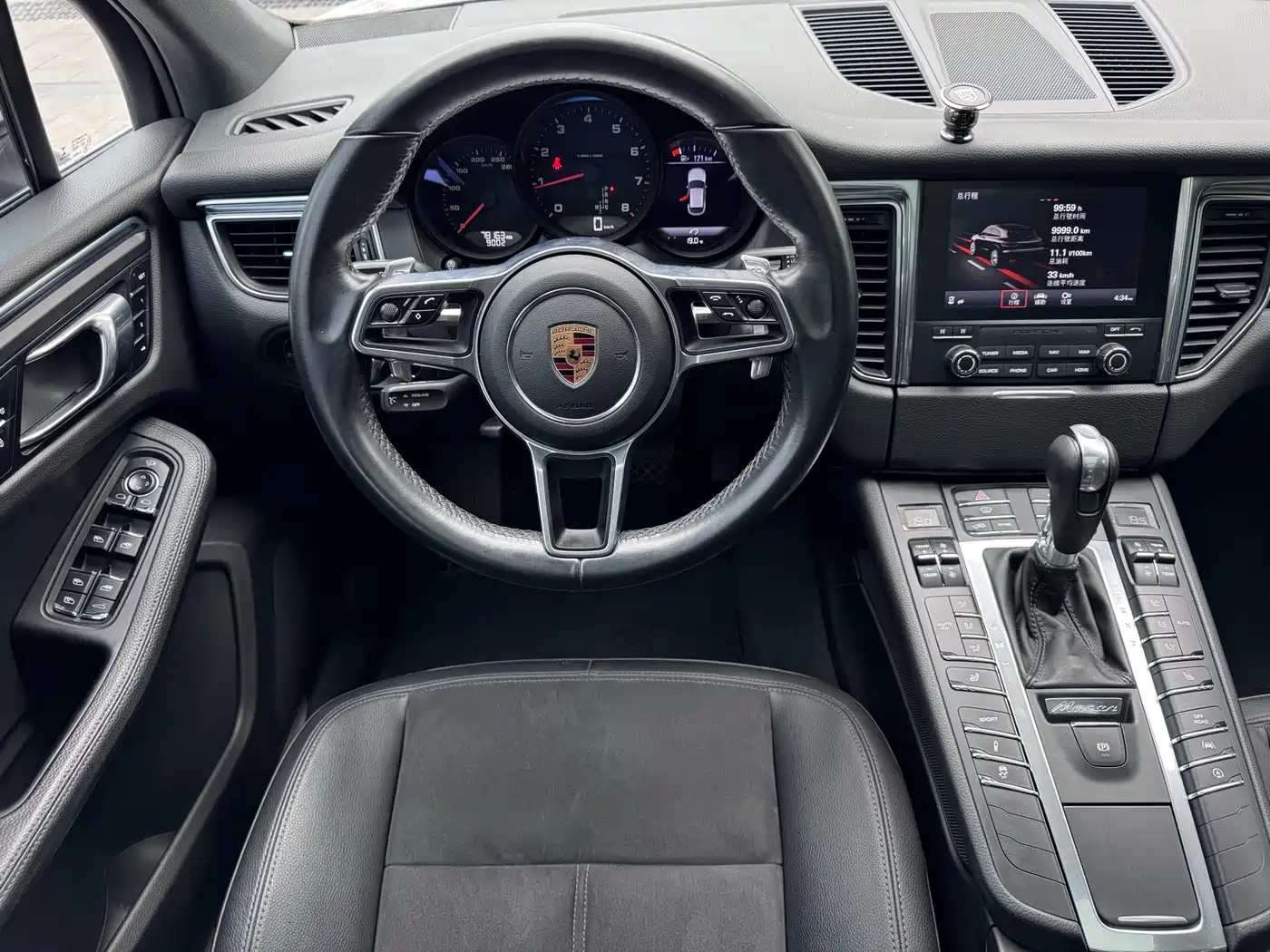 Porsche Macan 2016 Macan 2.0T фото 15