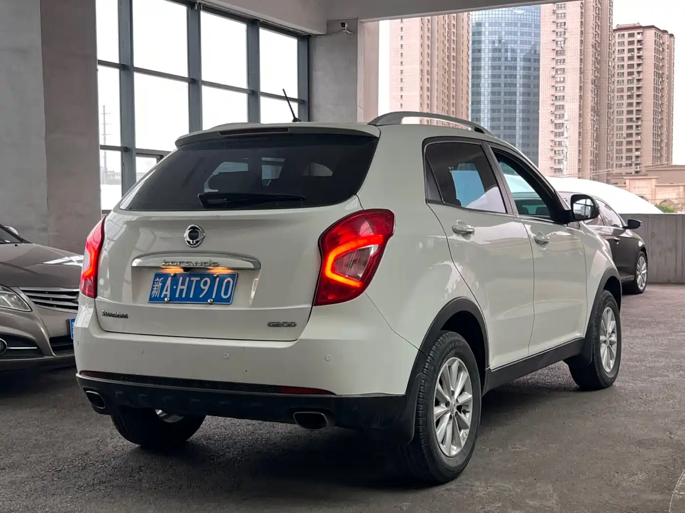 SsangYong Korando 2015 2014 2.0L Gasoline 2WD Automatic Elite Navigation