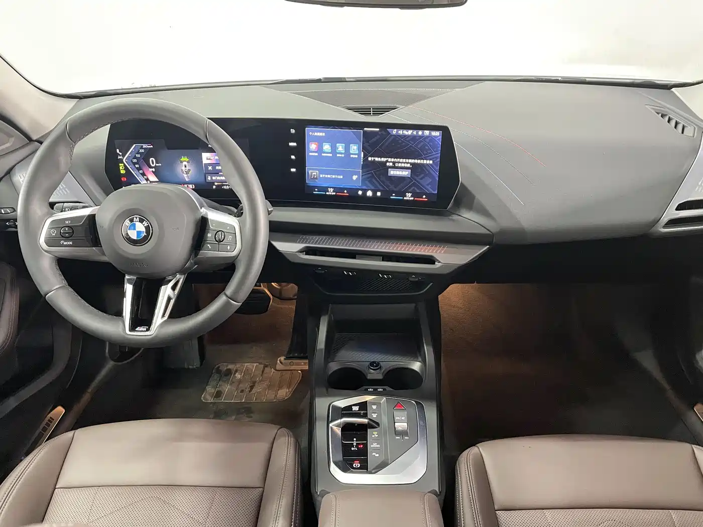 BMW 2 Series 2025 225L M Sport Package фото 11
