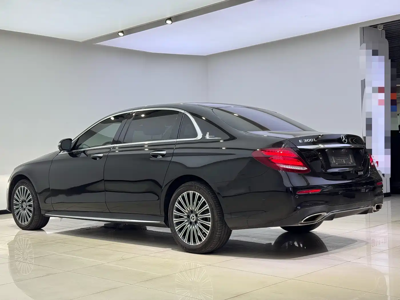 Mercedes-Benz E-Class 2020 E 300 L Sport Fashion Model фото 7