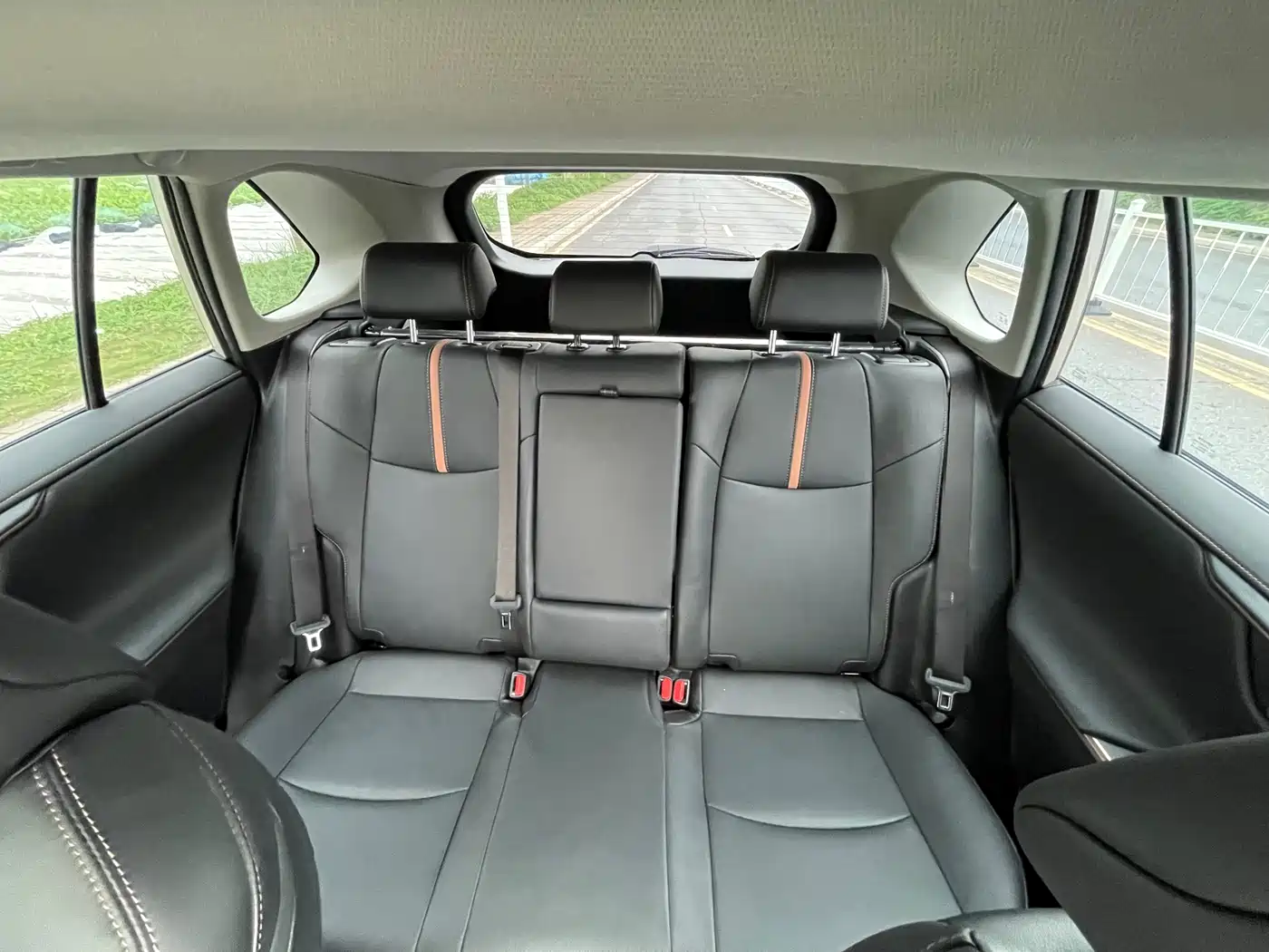 Toyota Wildlander 2024 2.0L CVT 2WD Urban Edition фото 24