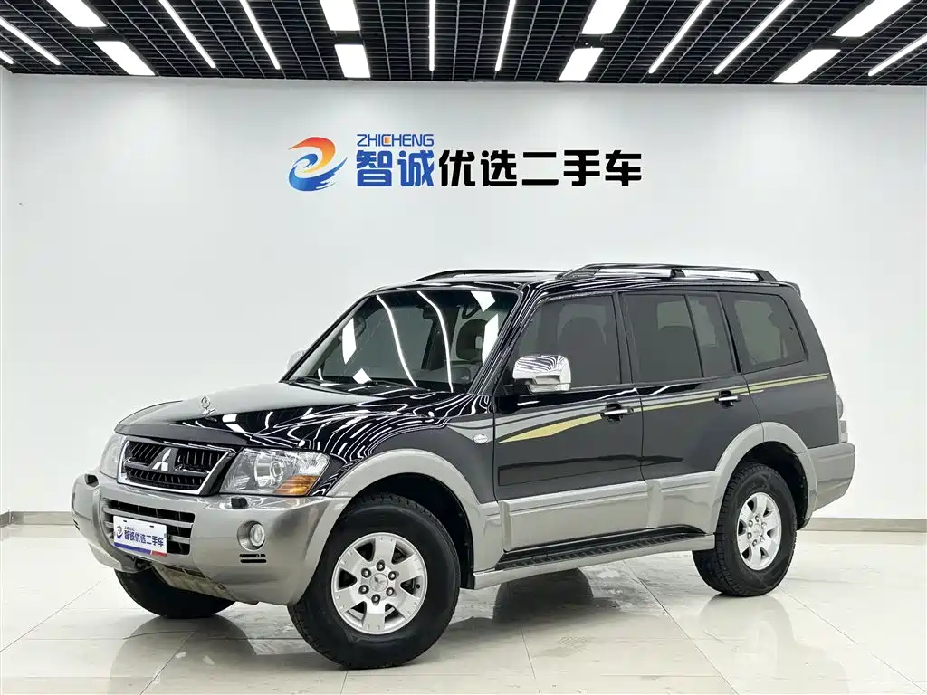 Mitsubishi Pajero 2011 Mitsubishi Pajero V73 3.0L AT GLS
