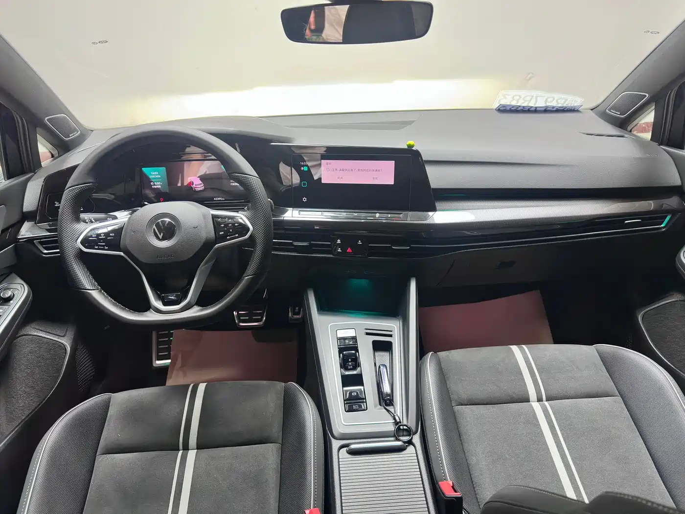 Volkswagen Golf 2021 280TSI DSG R-Line фото 12