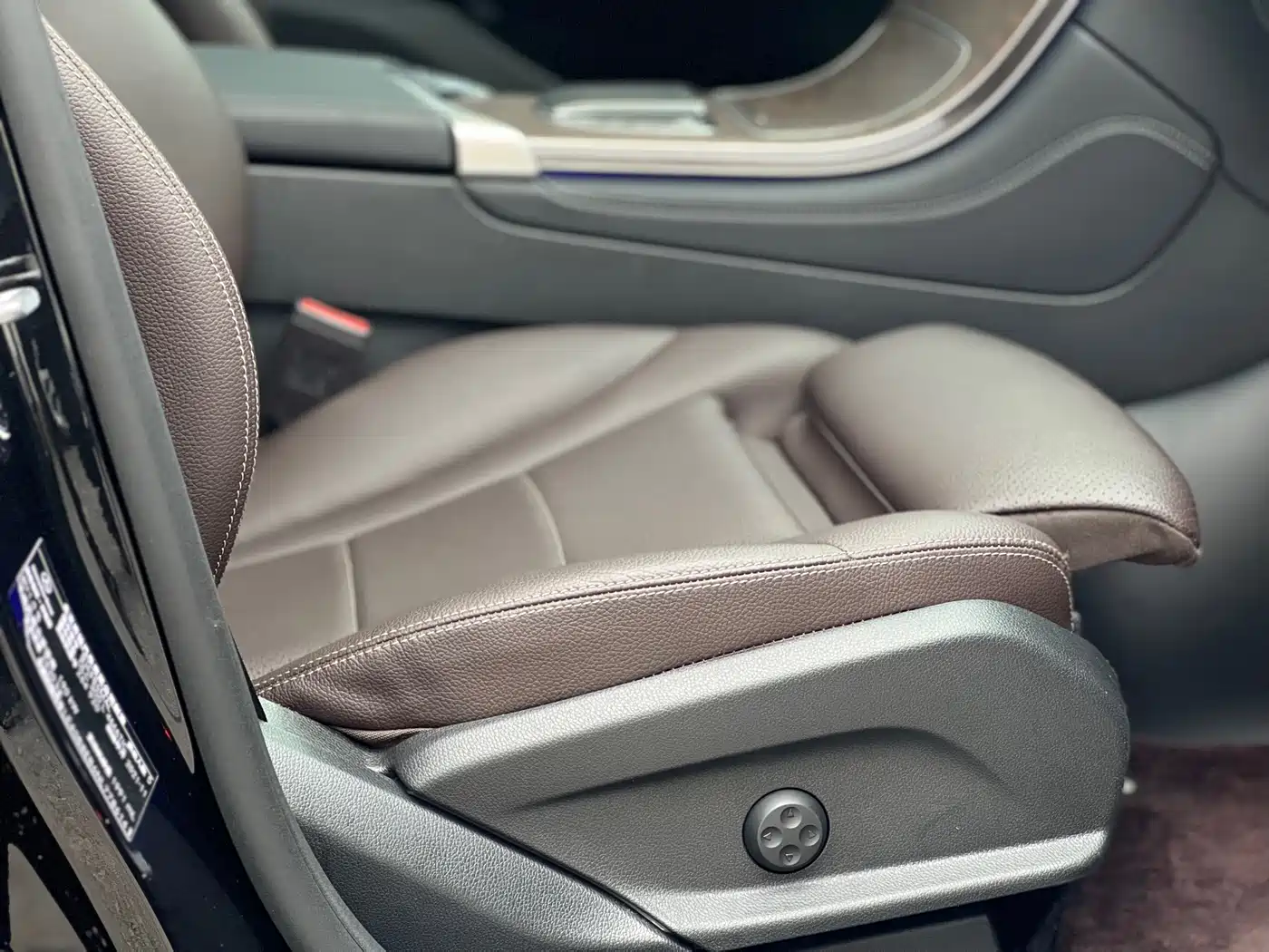 Mercedes-Benz GLC 2021 GLC 300 L 4MATIC Sporty фото 21