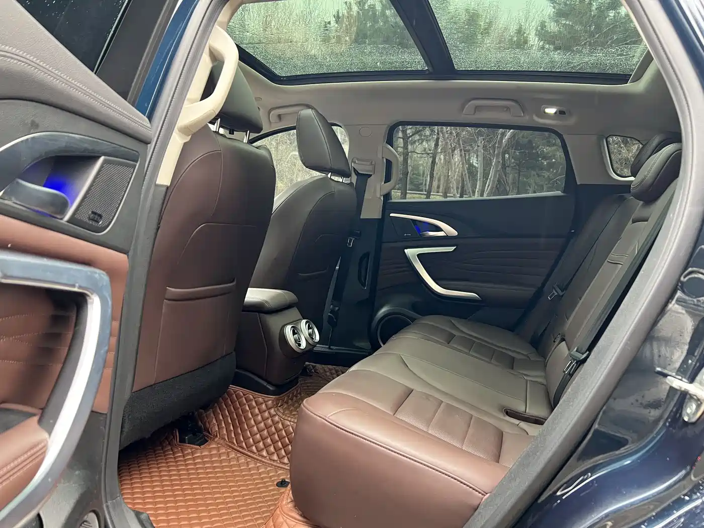 WEI PAI WEI BRAND VV7