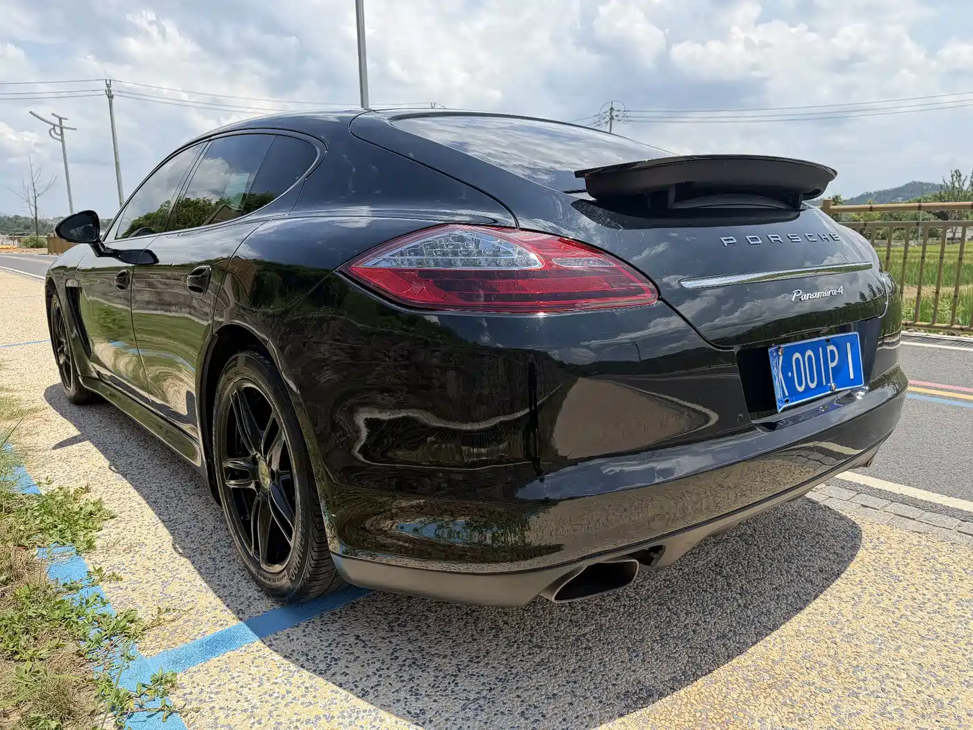 Porsche Panamera 2011 2010 Panamera 4 3.6L