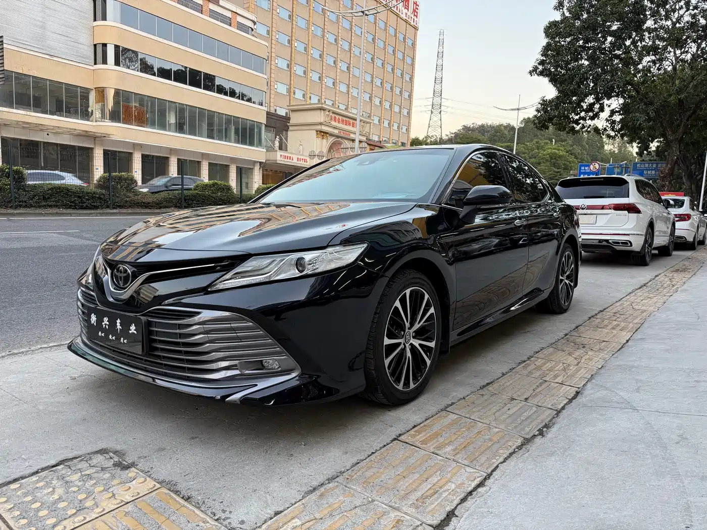 Toyota Camry 2019 2.5G Luxury (China V)