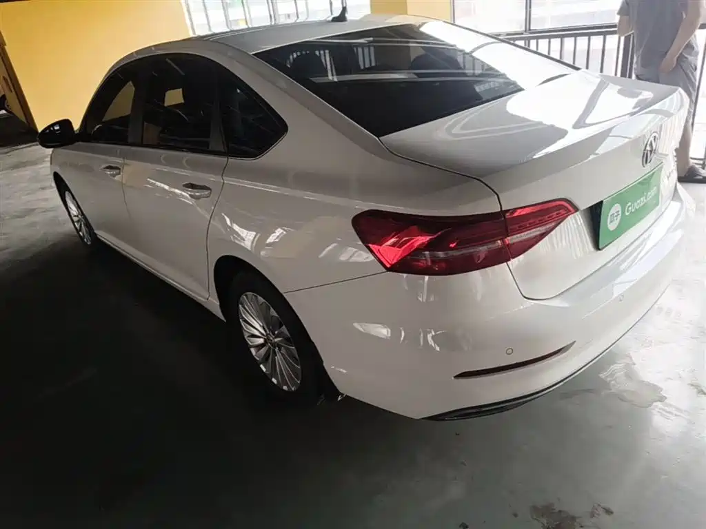 Volkswagen Lavida 2019 1.5L Automatic Comfort Edition China VI фото 5