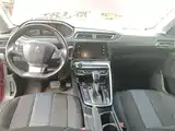 Photo 10 - Peugeot 308