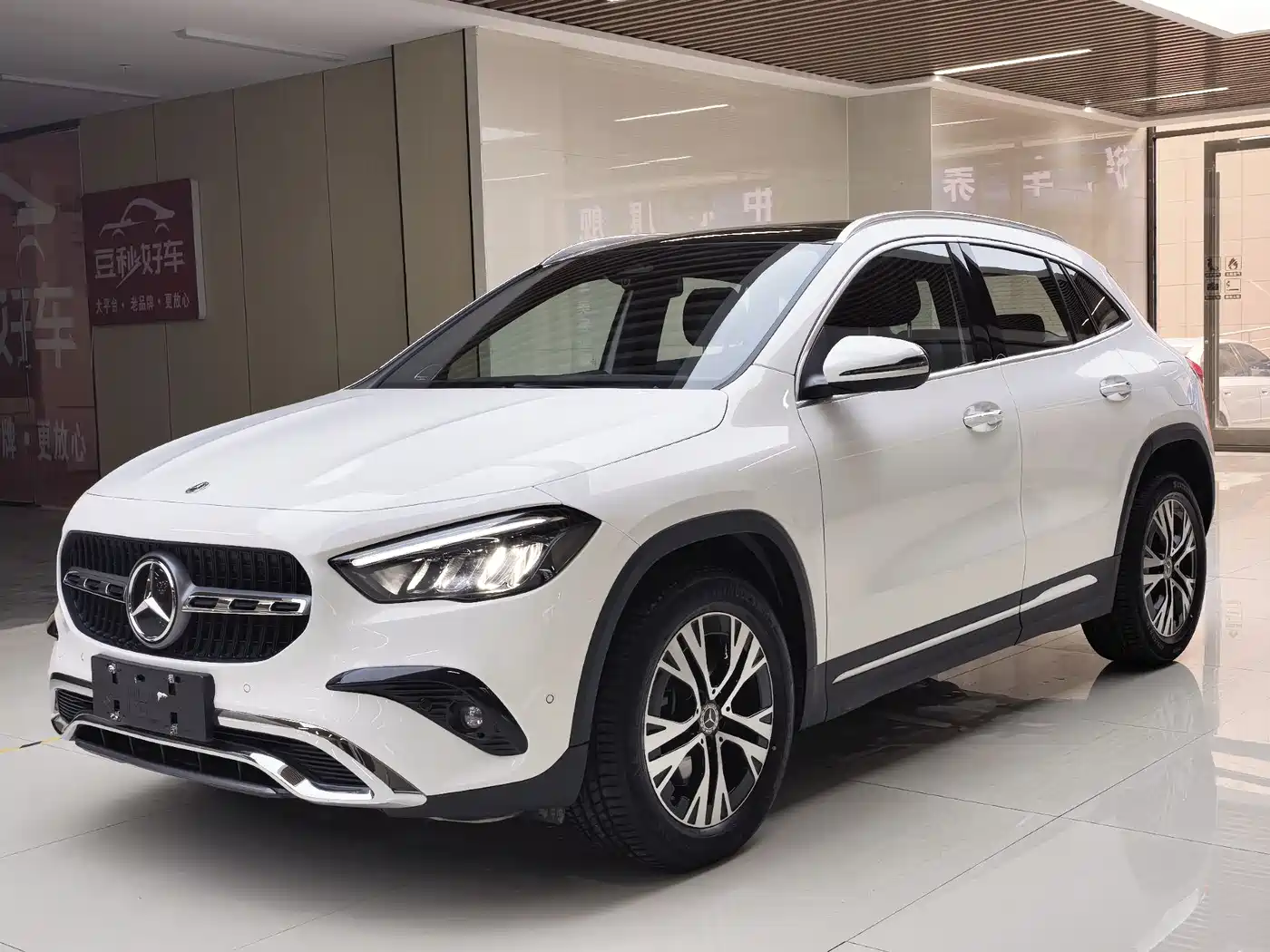 Mercedes-Benz GLA 2024 GLA 220