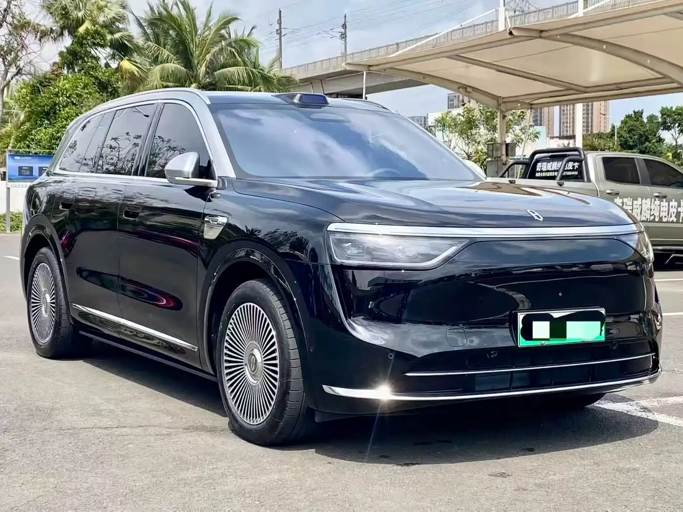 AITO Wenjie AITO M8 2025 Range Extender Max+ Edition 53.4kWh 5-seater фото 3