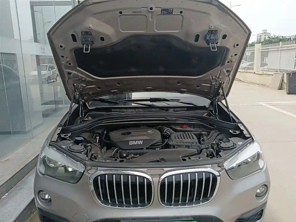 BMW X1 2016 sDrive18Li Fashion Model фото 20