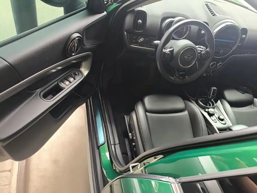Photo 16 - MINI COUNTRYMAN