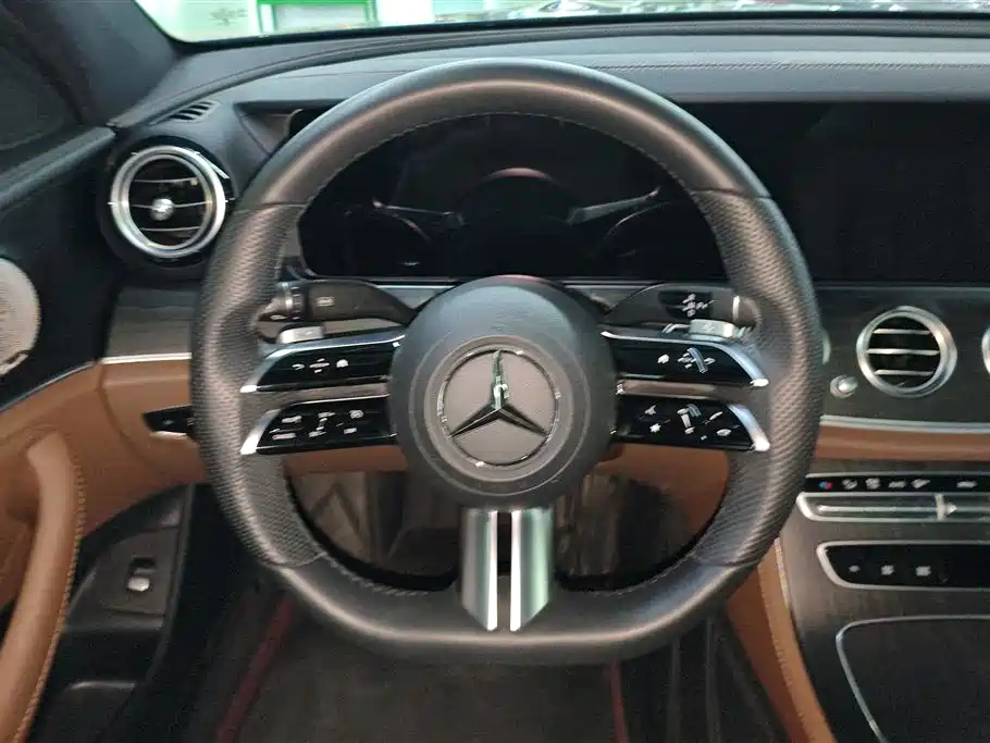 Mercedes-Benz E-Class 2022 E 300 L Sport Luxury фото 15
