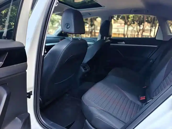 Volkswagen Lavida 2023 280TSI DSG Starlight Comfort Edition фото 6
