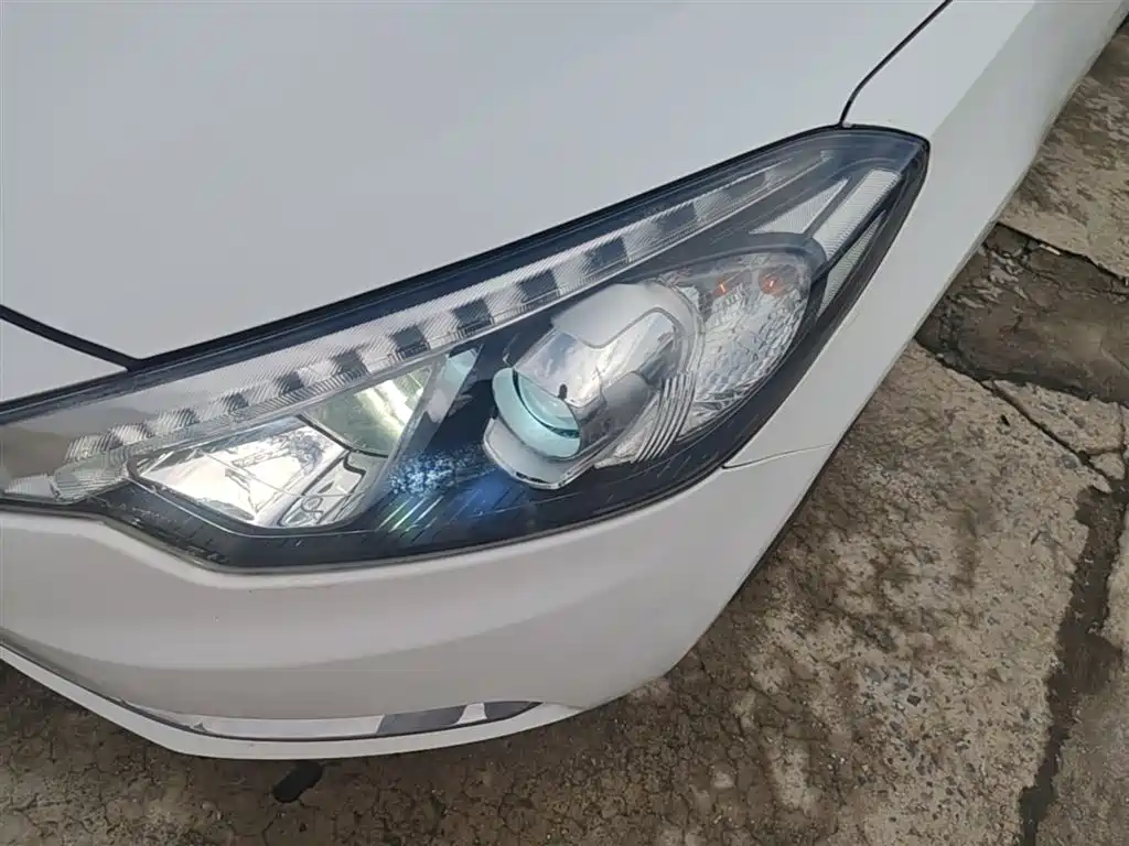 Kia K3 2015 1.6L Automatic GLS фото 24