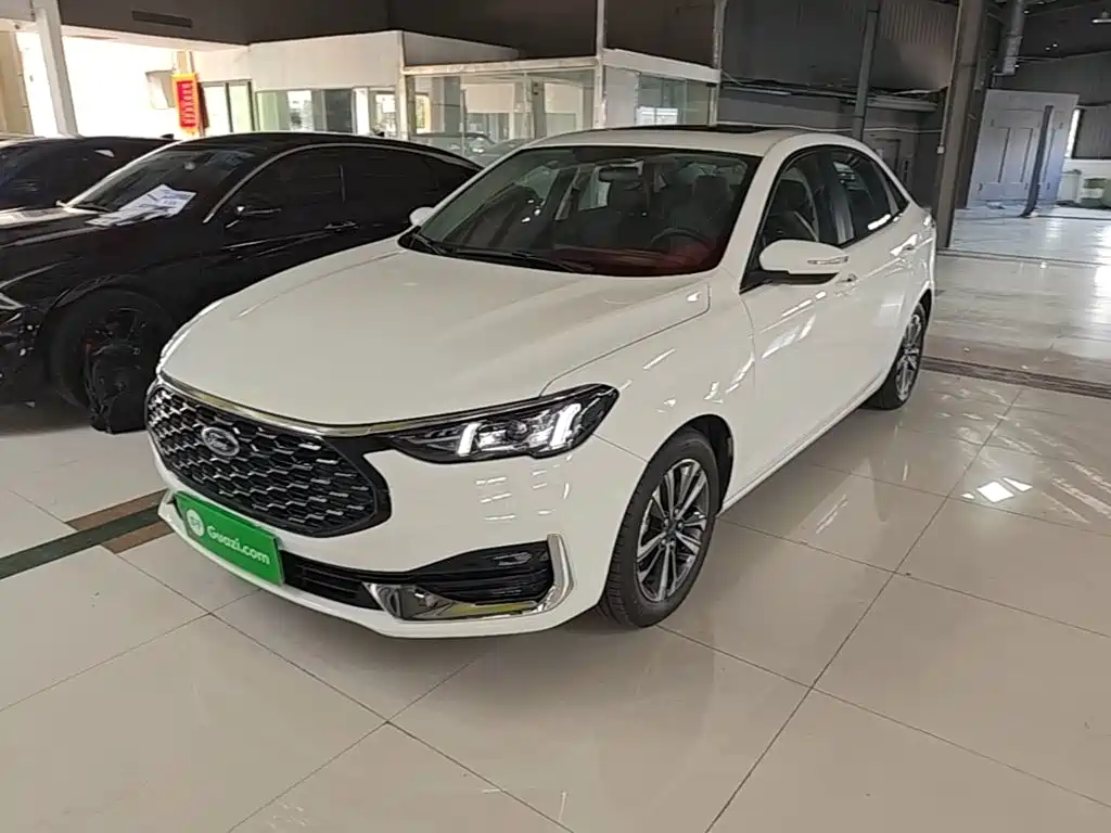 2022 Ford Escort