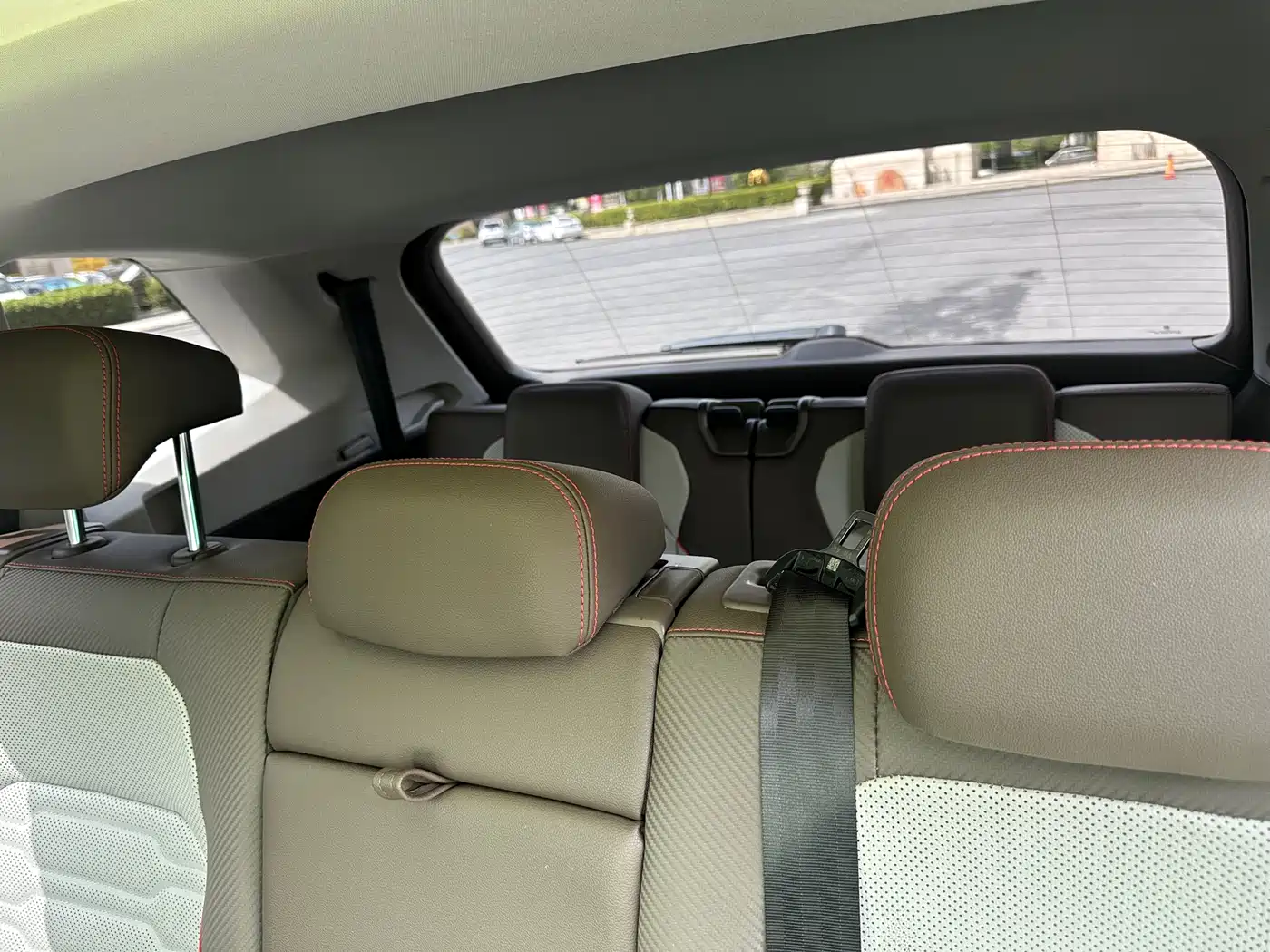 Volkswagen Tiguan L 2022 380TSI Automatic 4WD R-Line Flagship 7-Seater фото 10