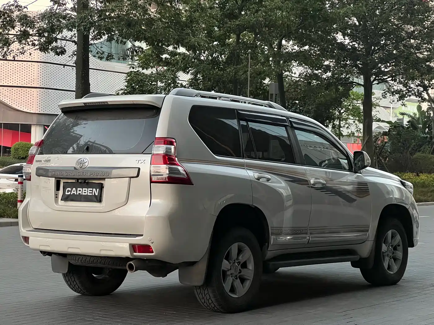 TOYOTA PRADO
