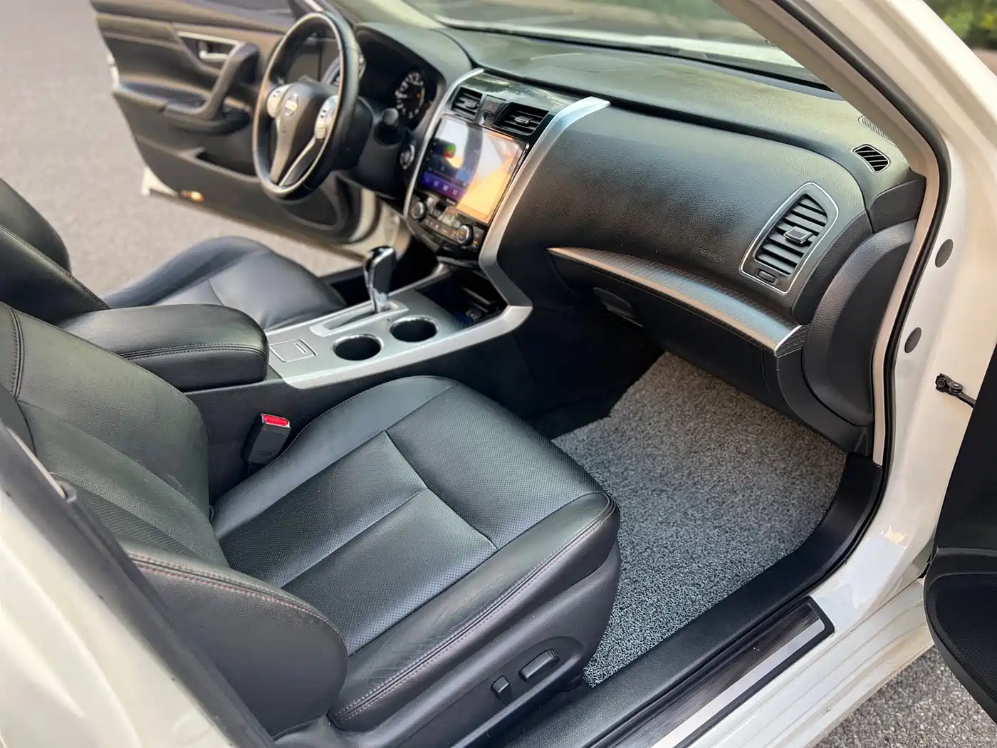 Фото 10 - Nissan Teana