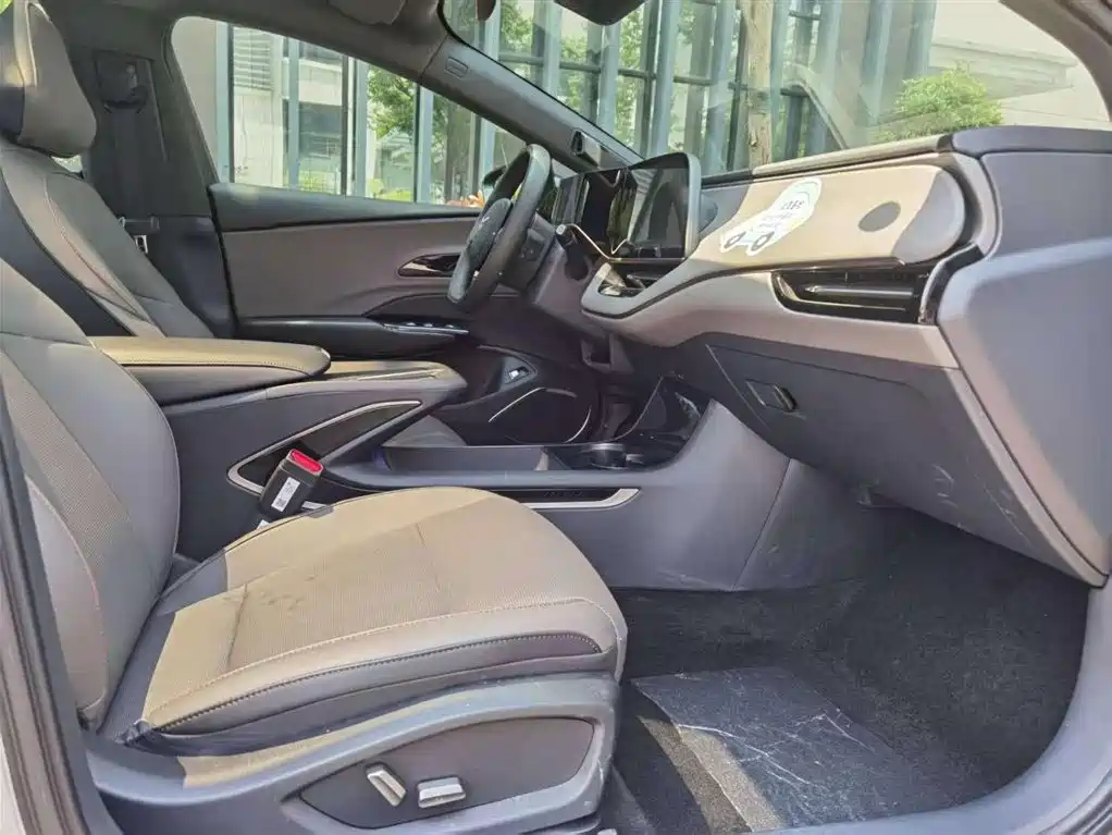 Hongqi EH7 2025 640 AWD Smart Selection Edition фото 9